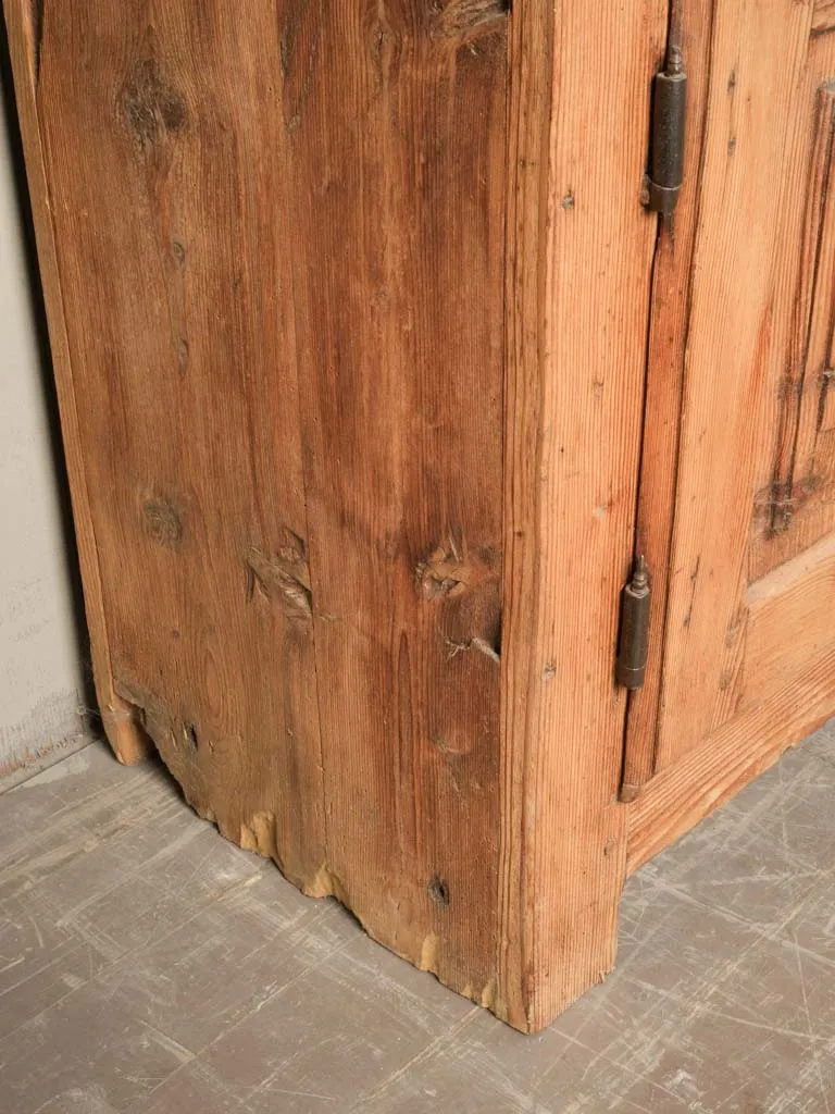 Charming 18th-Century Kitchen Dresser - French Alps