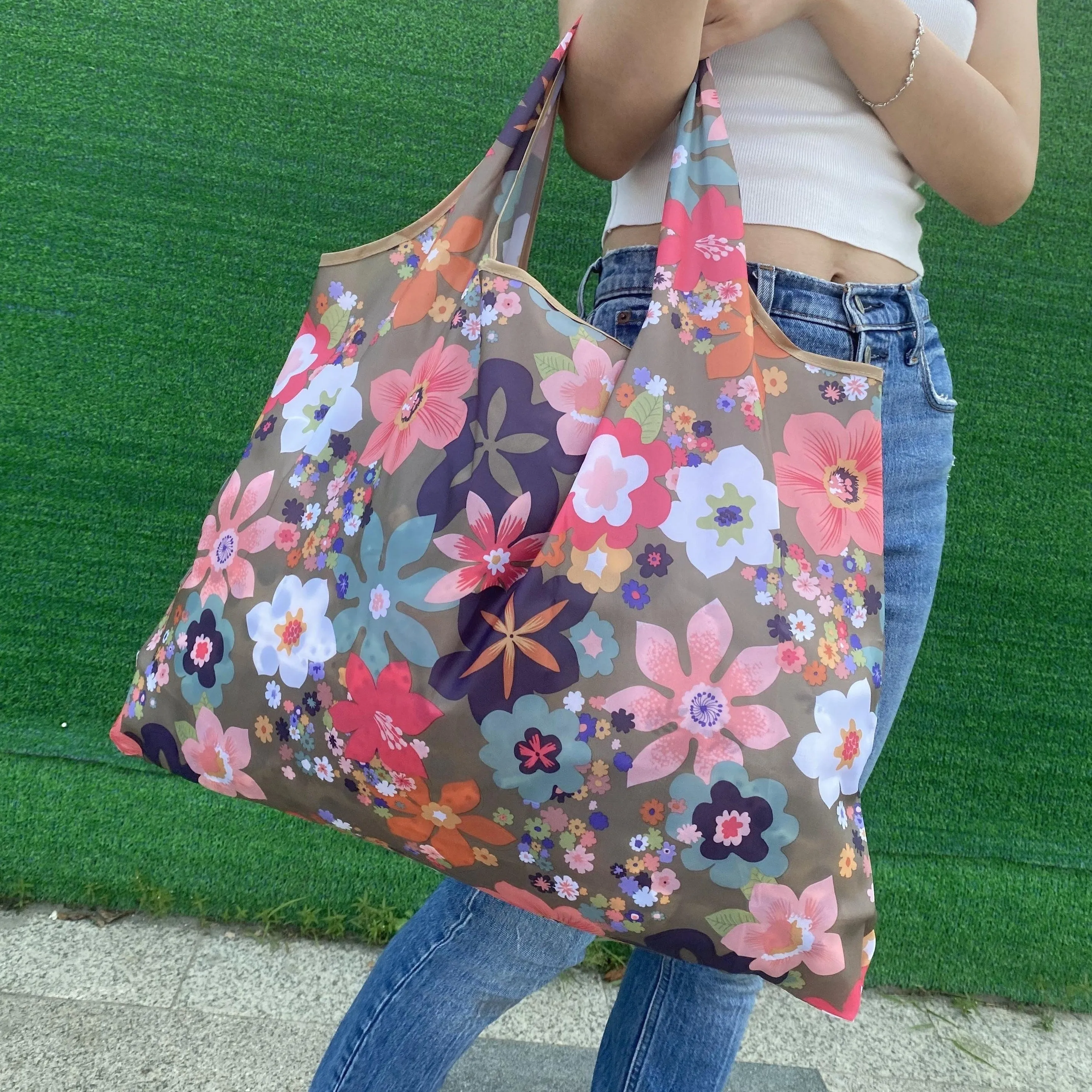 Stylish Floral Shopper Bag Lightweight Foldable and Spacious